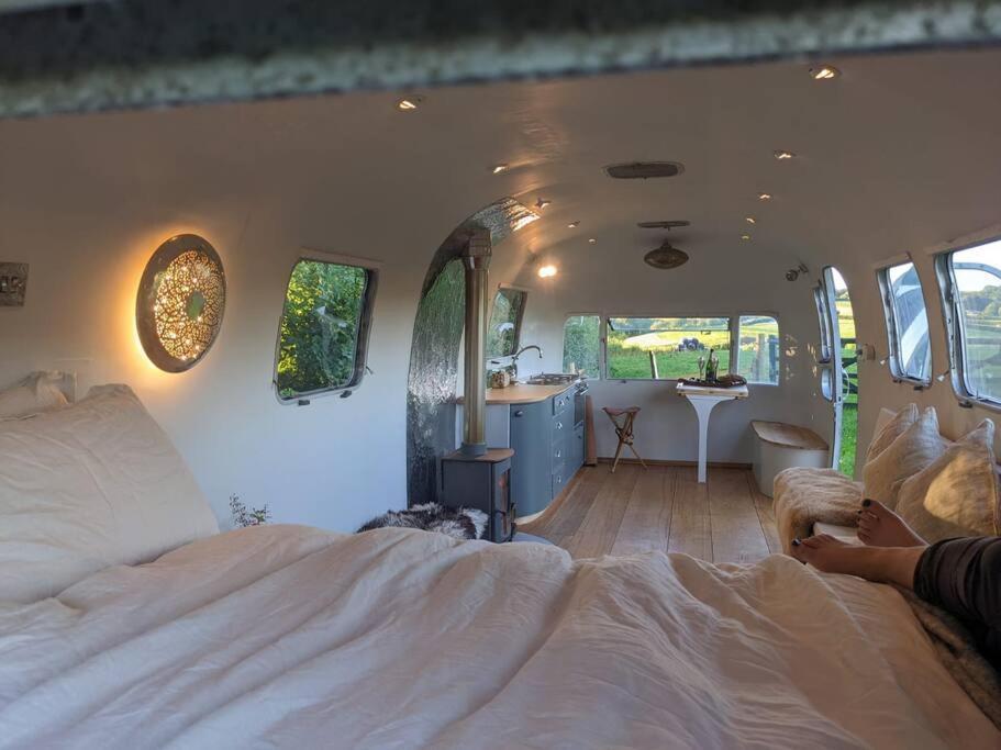 Airstream, Vintage American Caravan & Hottub Ashburton Eksteriør billede